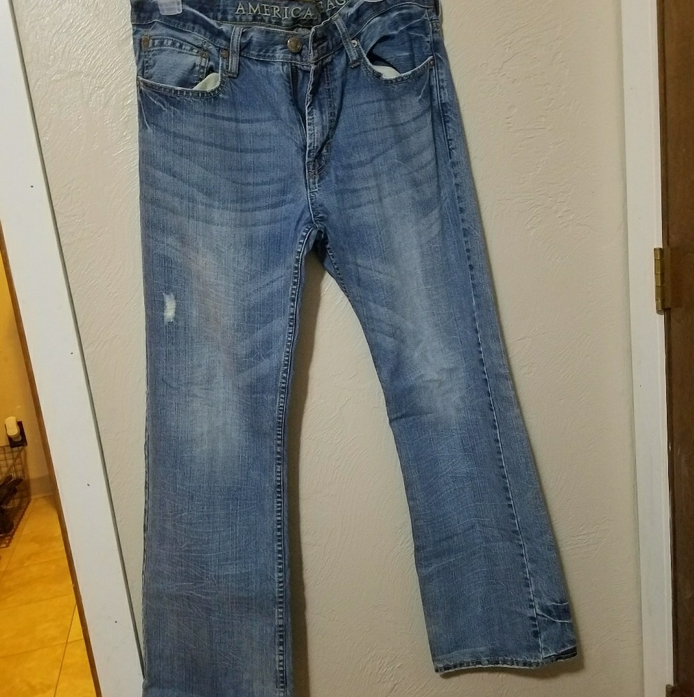 AMERICAN EAGLE JEANS MENS SIZE 34X32 BOOTCUT
